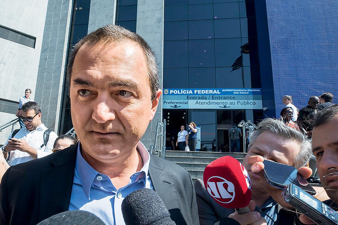 Defesa oferece passaportes de Joesley e Saud