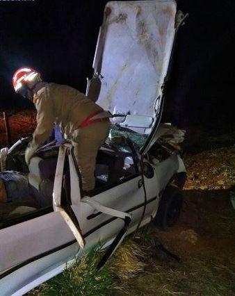 Motorista perde controle, capota e morre em rodovia