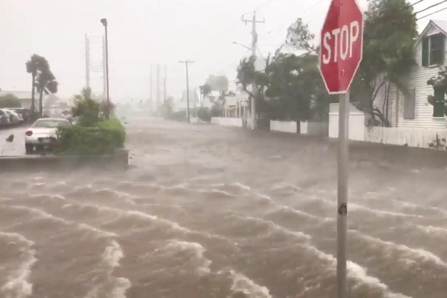 Acompanhe a rota do furacão Irma