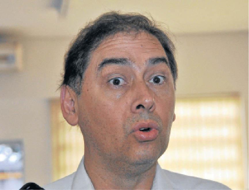 Bernal tem 2,5 mi bloqueados por enriquecimento ilícito