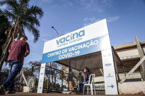 Campo Grande segue com imunização de primeira dose em pessoas com mais de 34 anos