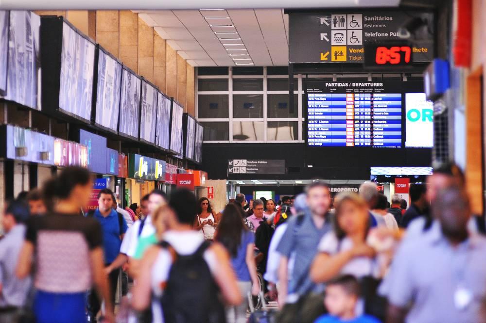 Drone fecha aeroporto por duas horas