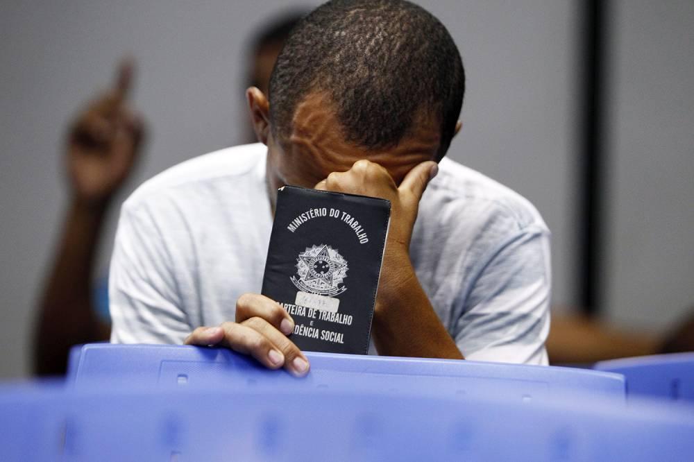 Faltou trabalho a 26,8 milhões de pessoas