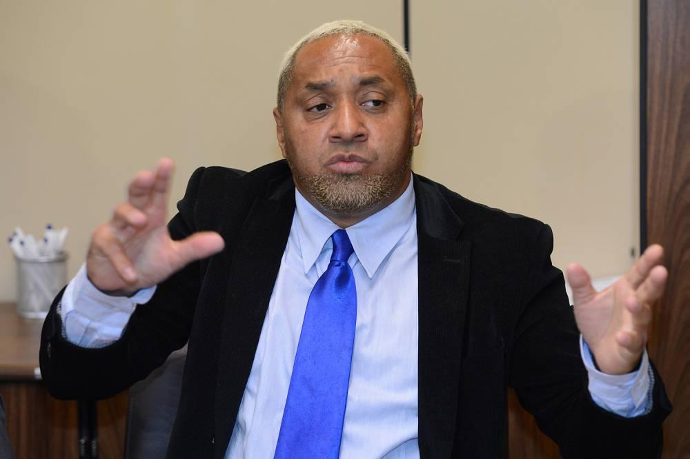 Tiririca usa verba pública para viajar e fazer show