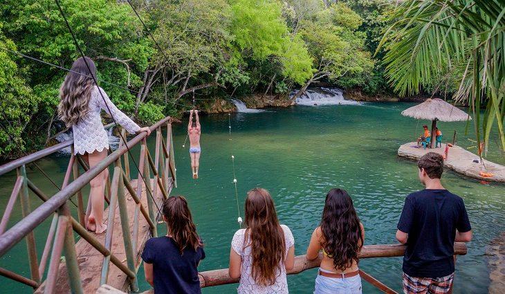 Avanço da vacinação acelera retomada do turismo em Bonito