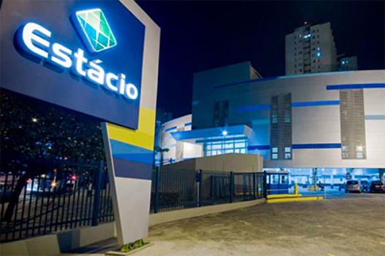 Estácio derruba liminar que impedia demissão em massa