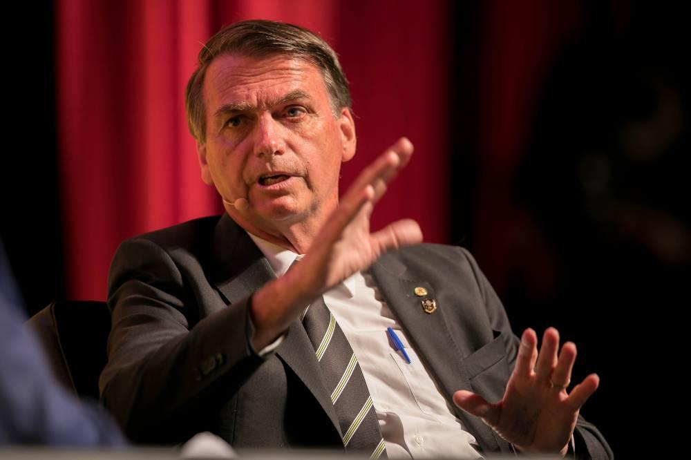 Bolsonaro defende Hugo Chávez em entrevista de 1999