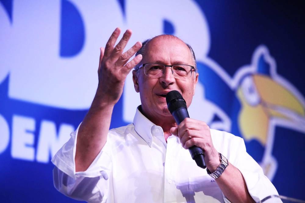 ‘O Brasil não precisa de showman’, diz Alckmin