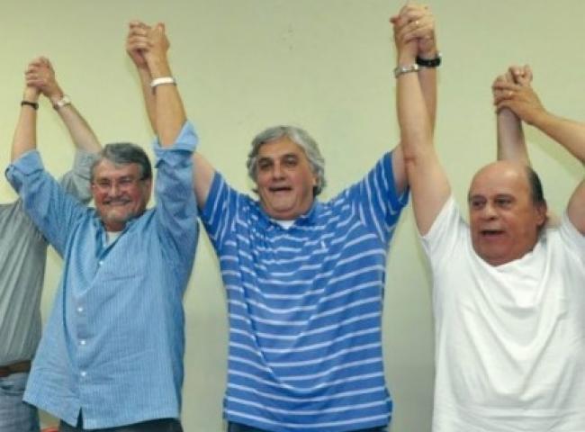 Rival de Delcídio fala em suicídio e gera polêmica na rede social