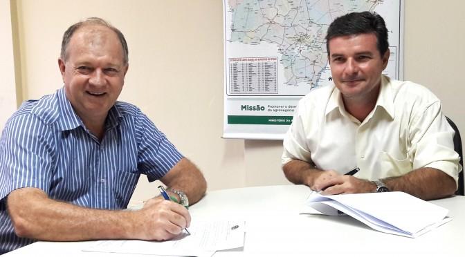 Iagro e CREA-MS trabalham em moderno sistema de controle para uso correto e seguro dos agrotóxicos