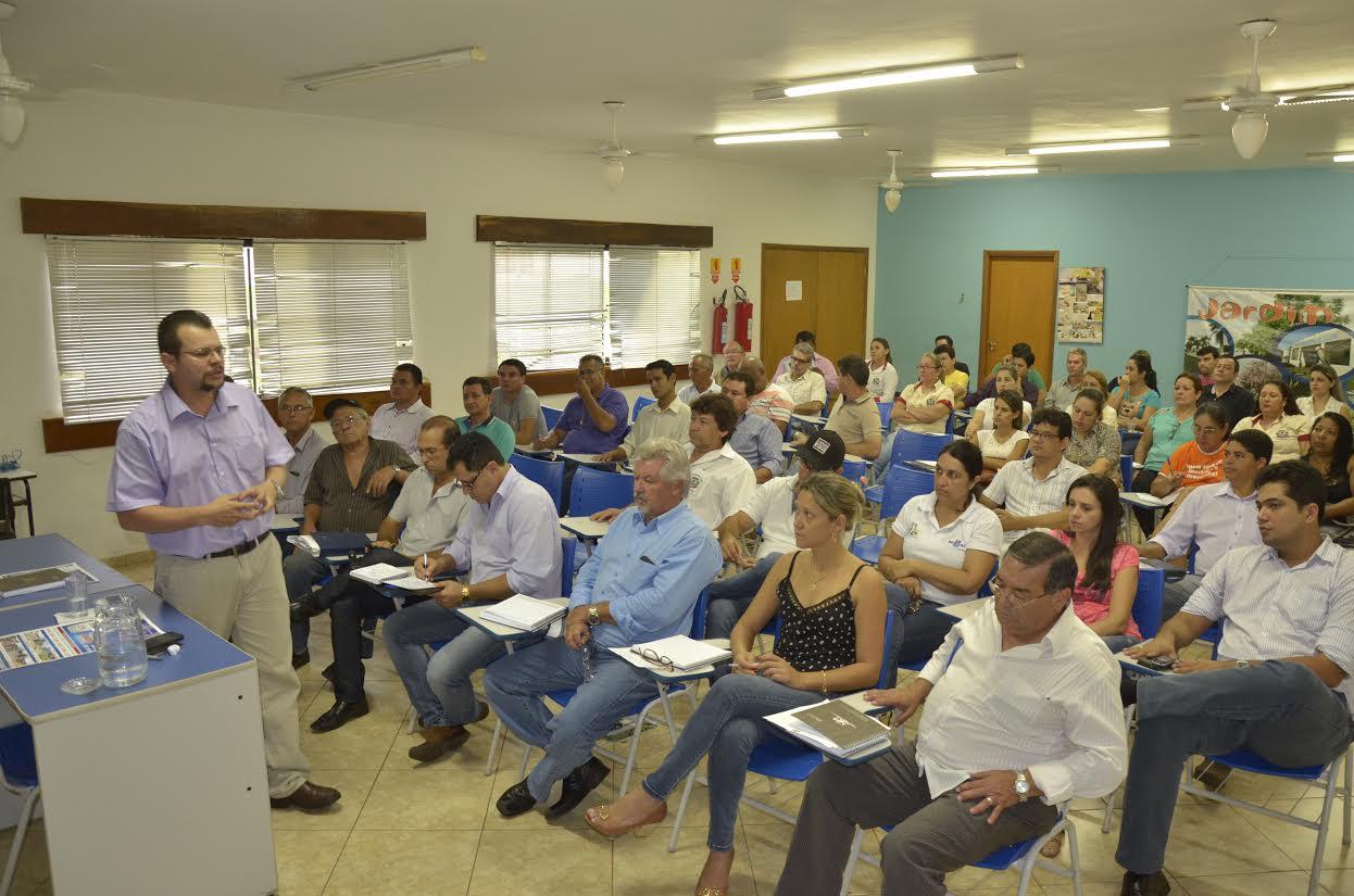 Jardim: Gestão Construindo o Futuro realiza primeira reunião de 2016 no CAT
