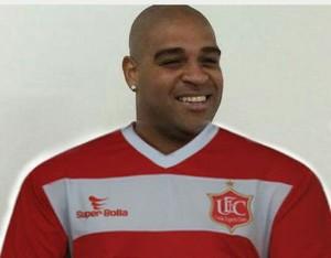 Adriano Imperador no União? Diretoria admite contato e torcida se agita