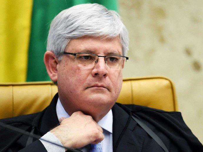 PP desviou R$ 358 milhões da Petrobras, diz Janot