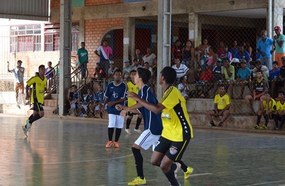 Campeonato de futsal da Tia Eva reúne 24 equipes na Capital