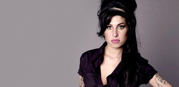 Documentário sobre Amy Winehouse chega à Netflix em fevereiro