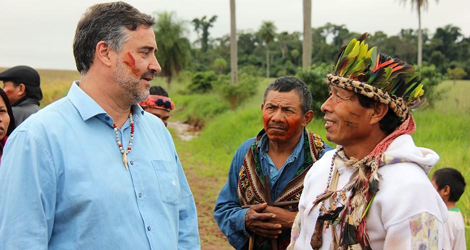 Comissão retorna para mediar conflito indígena
