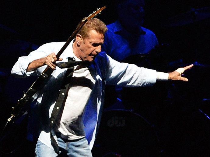 Remédios levaram à morte de guitarrista do Eagles, diz empresário