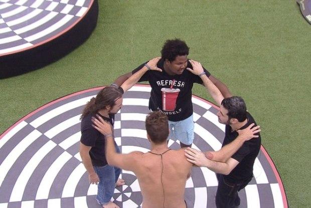 Mulheres e sexo são o assunto principal no quarto do líder do 'BBB16'