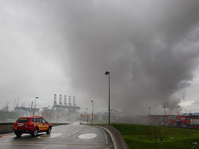 Governo de SP multa empresa em R$ 10 mi por nuvem tóxica