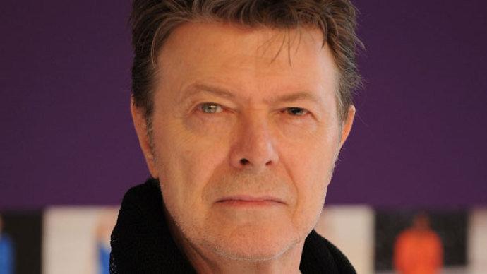 Vendas de discos de David Bowie crescem 5.000% após morte