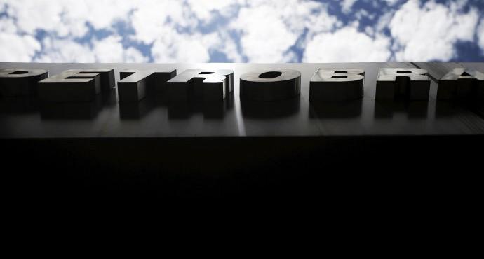 Ex-conselheiros fazem chamado à 