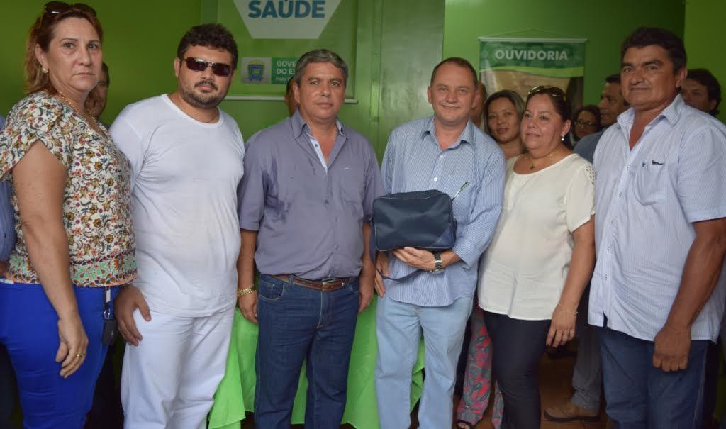 Prefeito de Bela Vista recebe aparelho de eletrocardiograma em Jardim