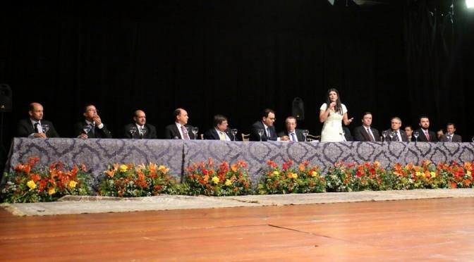 Governadora em exercício participa de posse da nova diretoria da OAB-MS
