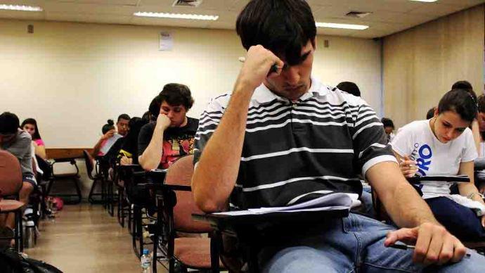 Aumenta disputa por bolsas do ProUni