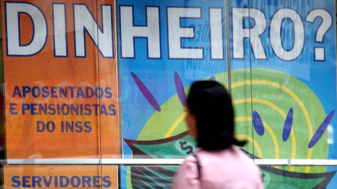 Inadimplência no crédito sobe e chega a 5,3% em 2015