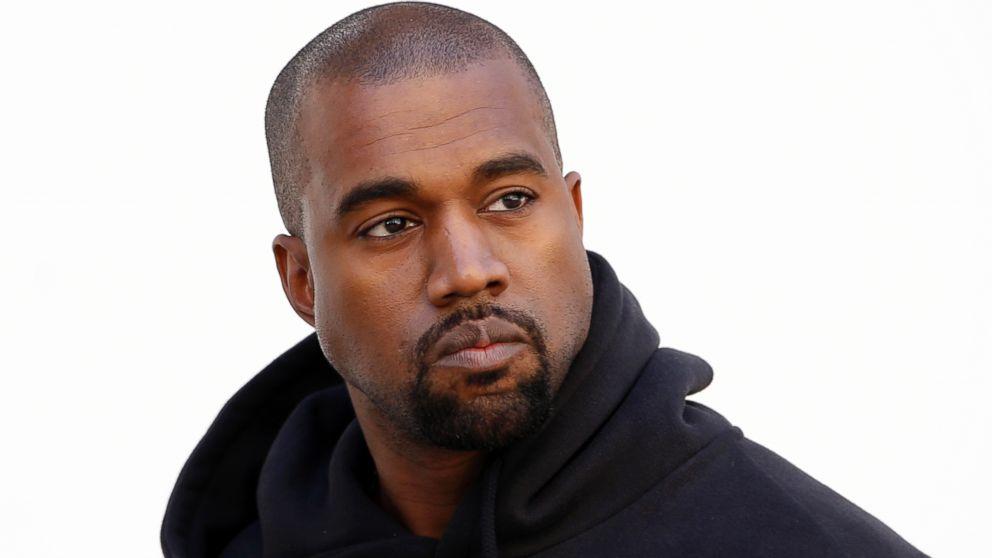 Kanye West muda título de álbum – de novo