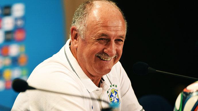 Felipão é um dos cotados para assumir a seleção chinesa