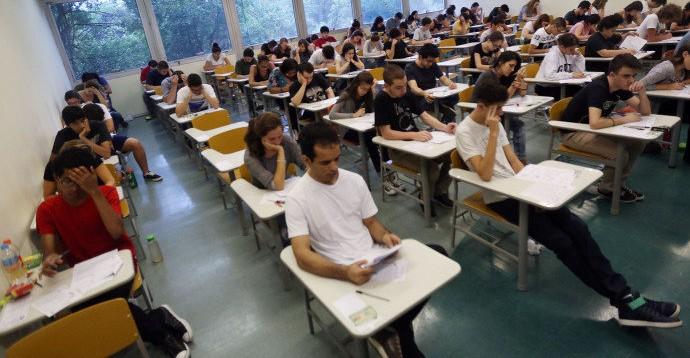 Inscrições para o 1º semestre do Fies 2016 terminam nesta sexta