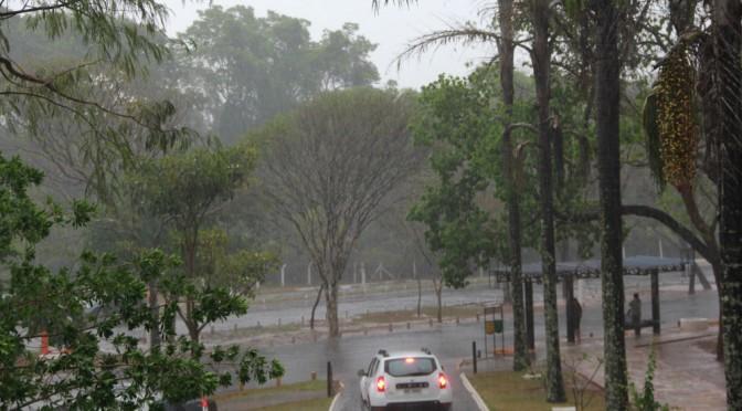 Sábado deve registrar fortes chuvas em MS