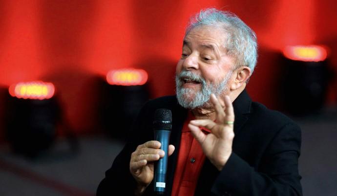 Empreiteira gastou R$ 380 mil em mobília para o tríplex