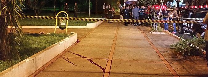 Jovem é assassinada na Praça do Rádio