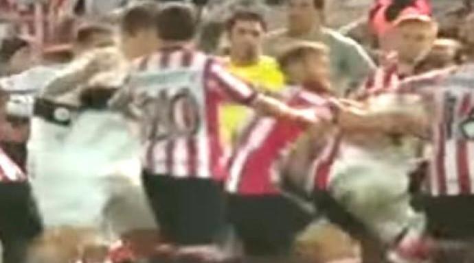 Clássico ‘amistoso’ na Argentina termina em pancadaria