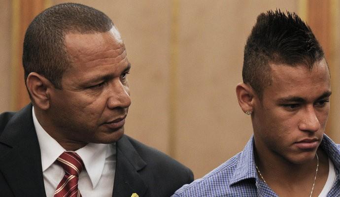 Neymar usa a TV para se defender de denúncia de sonegação de impostos