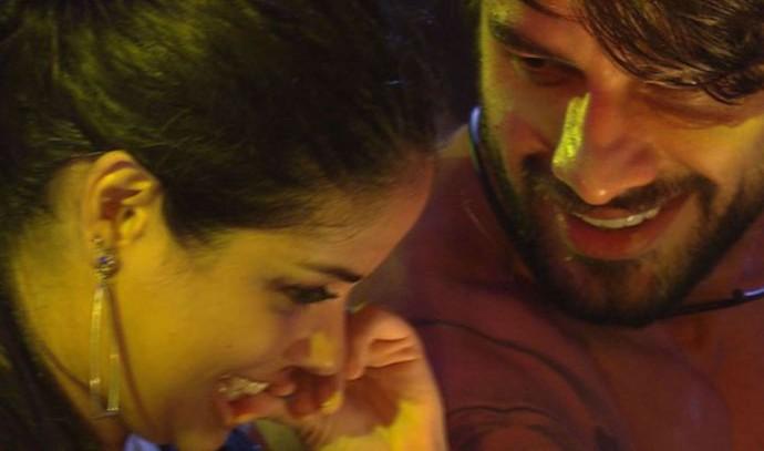 Renan e Munik, o romance mais demorado do ‘BBB16’