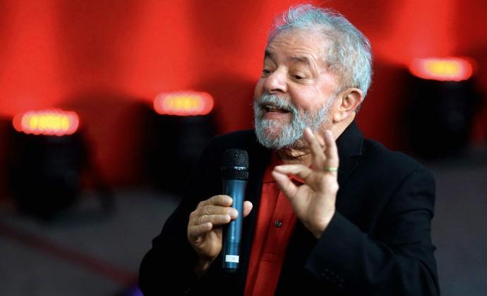 OAS pagou cozinhas planejadas do tríplex e do sítio de Lula, diz jornal