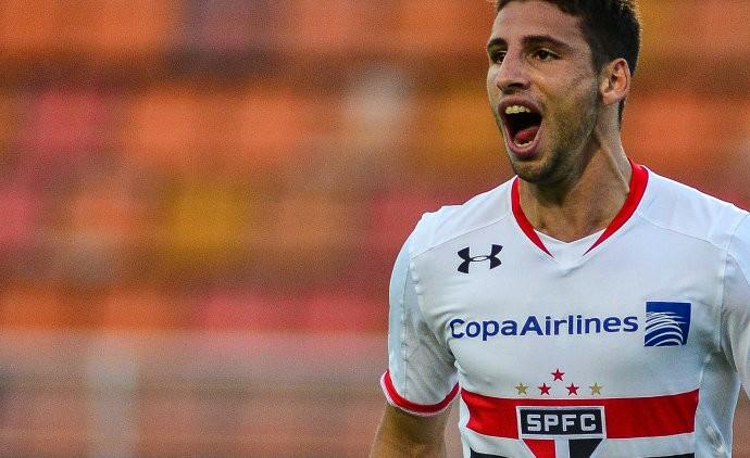 Calleri faz 2, São Paulo goleia Água Santa e vence primeiro jogo oficial no ano