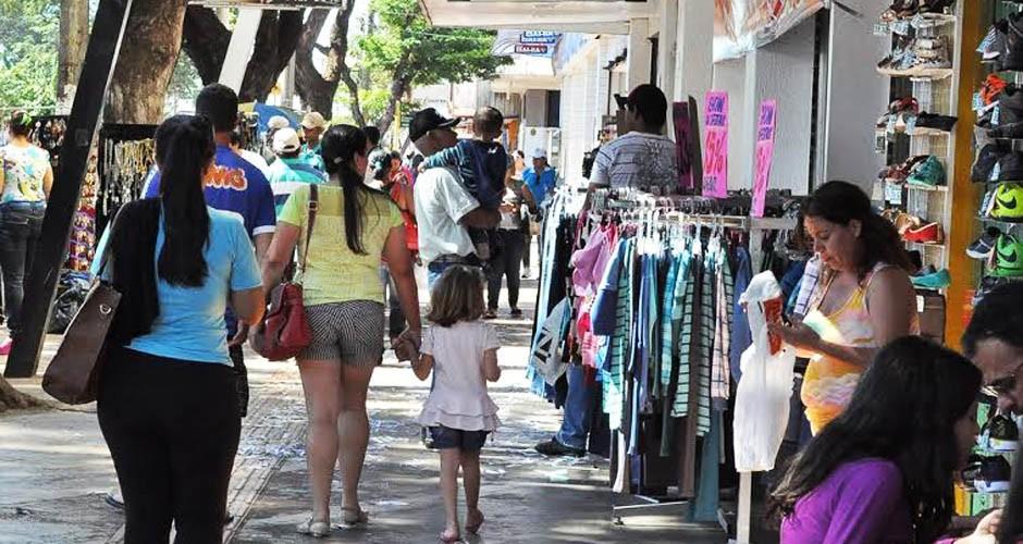 Comércio vai continuar demitindo