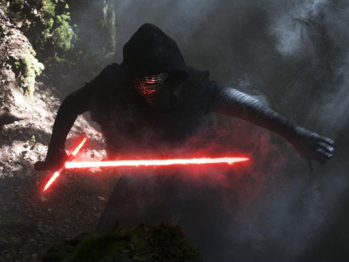 ‘Star Wars’ chega a 2 bilhões de dólares em bilheteria