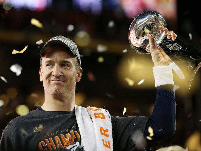 Broncos vence Panthers e garante terceiro título no Super Bowl