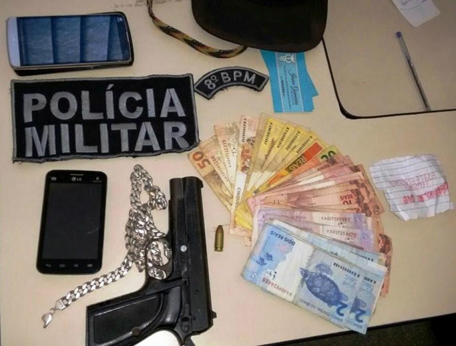 Trio é preso ao roubar posto e manter reféns