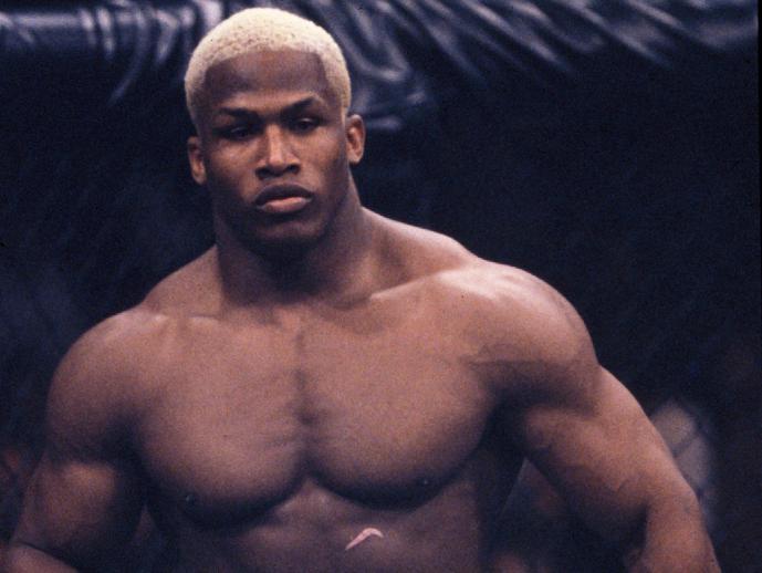 Ex-campeão do UFC morre de ataque cardíaco aos 44 anos