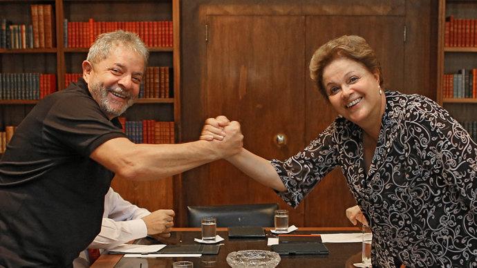 A portas fechadas, Dilma se reúne com Lula em hotel de São Paulo