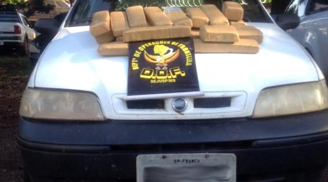 Traficante fura bloqueio do DOF e abandona carro com mais de 20 Kg de maconha na MS-164