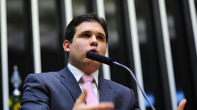 'É suicídio', diz adversário de Picciani sobre exoneração do ministro da Saúde