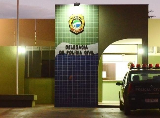 Motorista de Corolla tenta fugir de assalto e leva tiro no abdômen