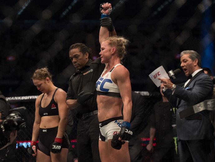Holm diz não sentir pena de Ronda: ‘Não precisa de caridade’